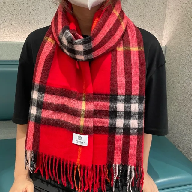 Burberry Nova Check लाल कालो गोलापি क्याशমিয়ার स्कार्फ 2