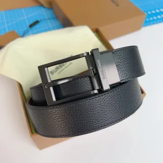 Burberry Reversible Buckle Black Pebbled Leather Belt