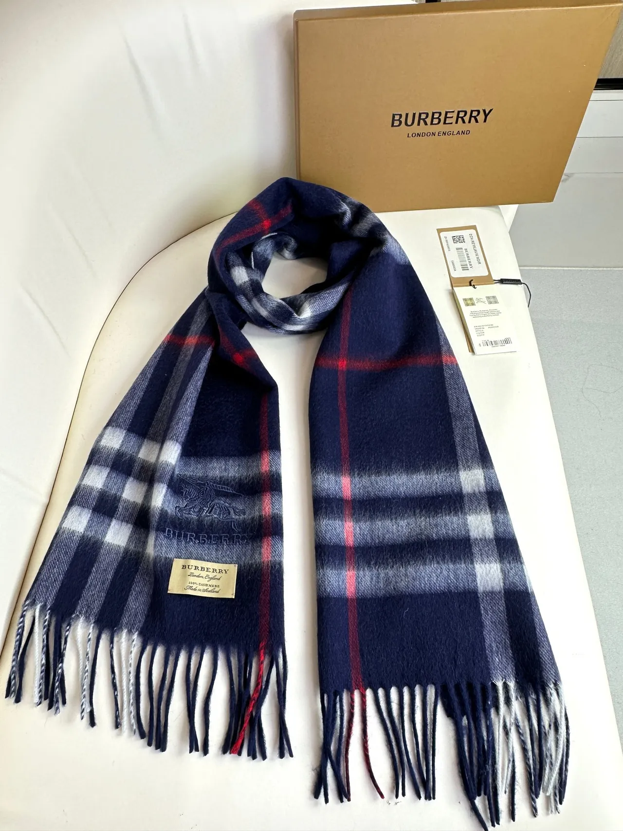 Burberry Reykjavik Noir Nova Check Cashmere Scarf 9