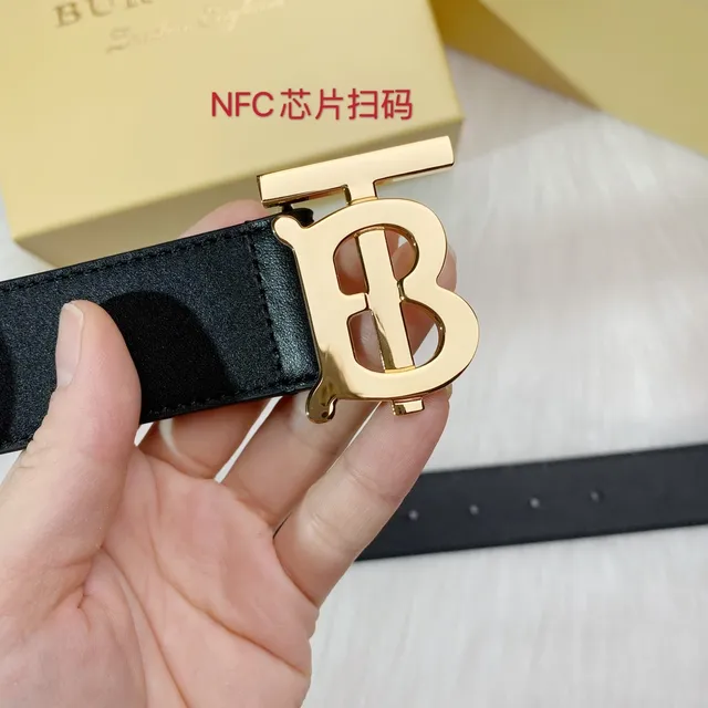 Burberry TB Belt 黑色金色 光滑印花 扣头 皮革腰带 2