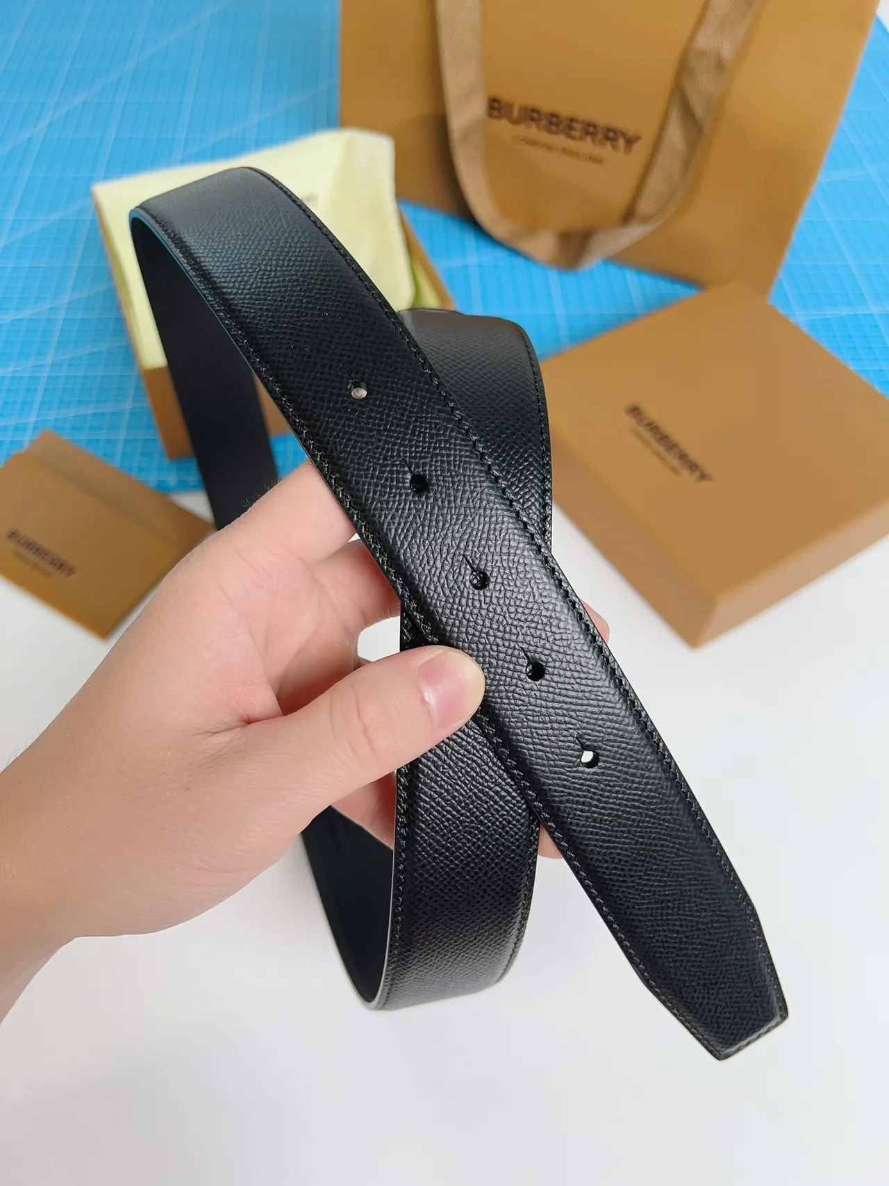 Burberry TB Belt Black Gold Textured Grain Interlocking Buckle Leather Belt 2