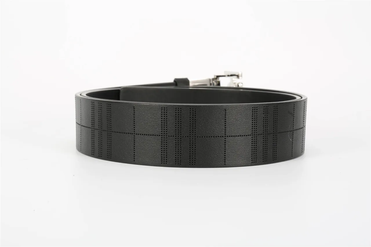 Burberry TB Monogram Perforated Check Ceinture en cuir noir 15