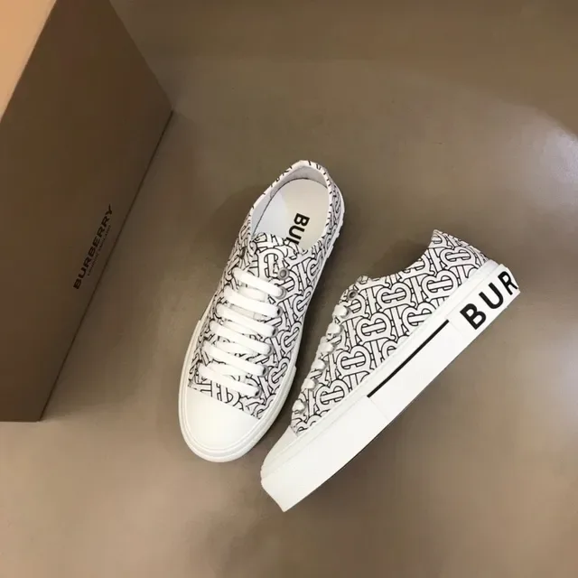 বারবেরি সাদা কালো Monogram-Print ক্যানভাস প্ল্যাটফর্ম সোল লাইফস্টাইল স্নিকার্স 9