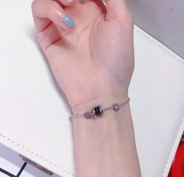 Bvlgari B.zero1 चांदी और काला सिरेमिक कंगन 8