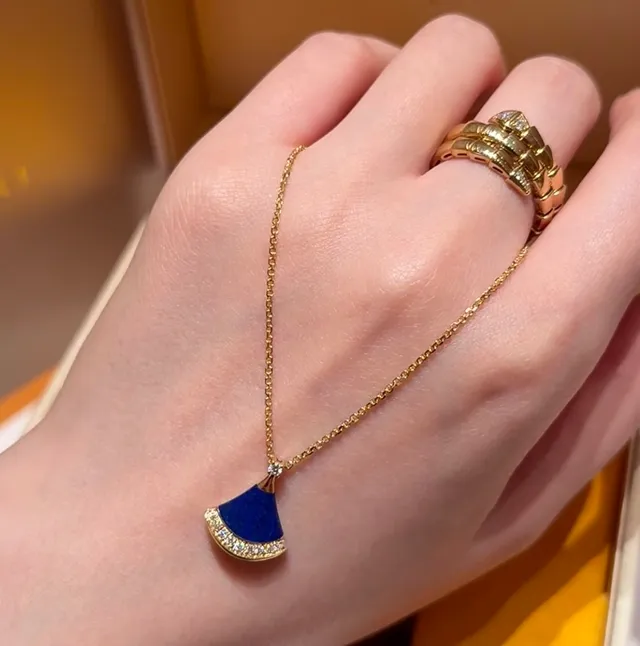 Bvlgari Divas' Dream নীল ইনামেল এবং হীরা পেন্ডেন্ট নেকলেস 7