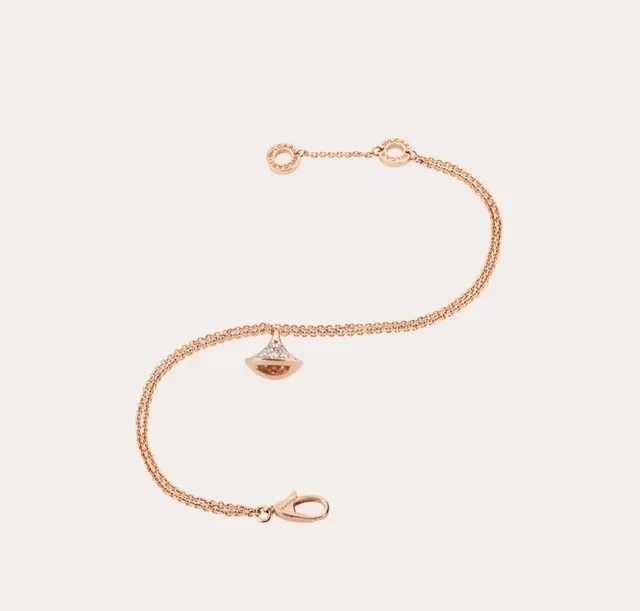 Bvlgari Divas’ Dream Gold Silver Delicate Chain Pavé-Set Fan Pendant Necklace 2