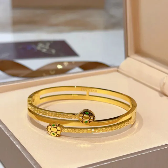 Bvlgari Gold Enamel Turtle Motif Hinged Bangle Bracelet 4