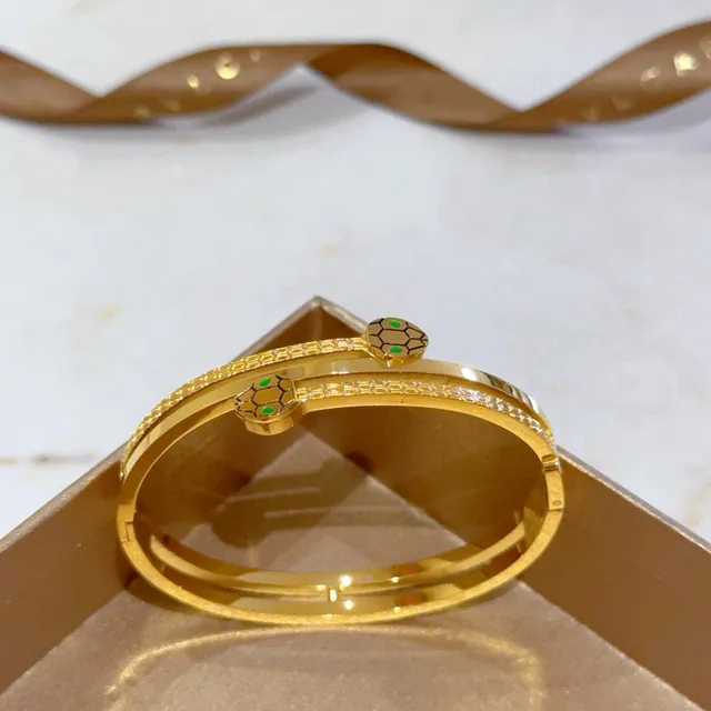 Bvlgari Gold Enamel Turtle Motif Hinged Bangle Bracelet 7