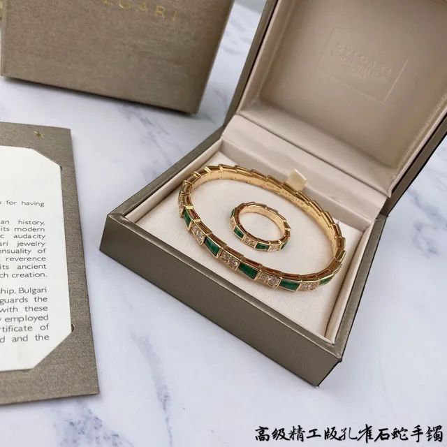 Bvlgari Serpenti Viper Bracelet à Charnière Malachite et Diamant Or 4