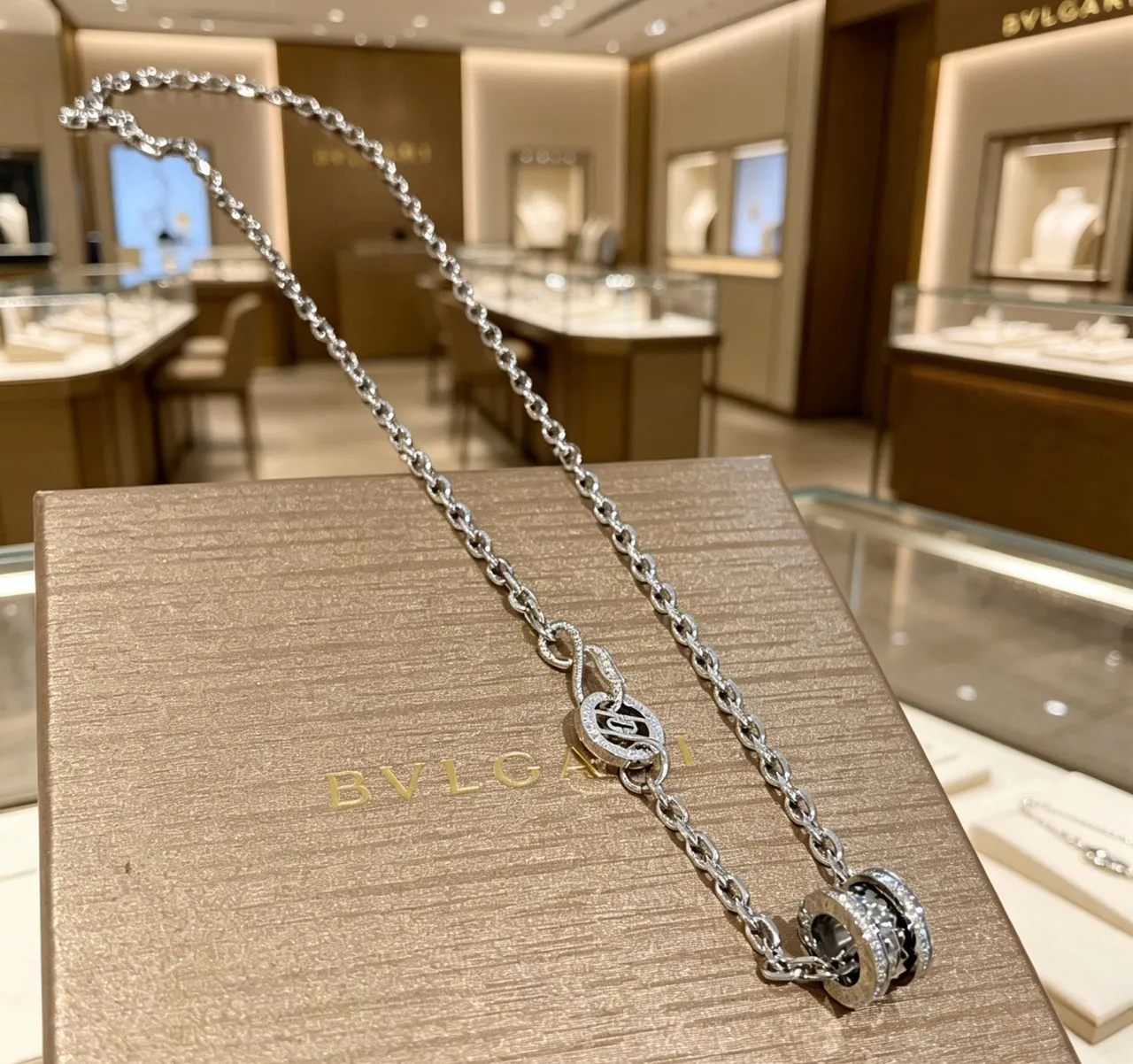 Bvlgari Silver White Chunky Curb Chain Pavé-Set Diamond Bands Necklace 6