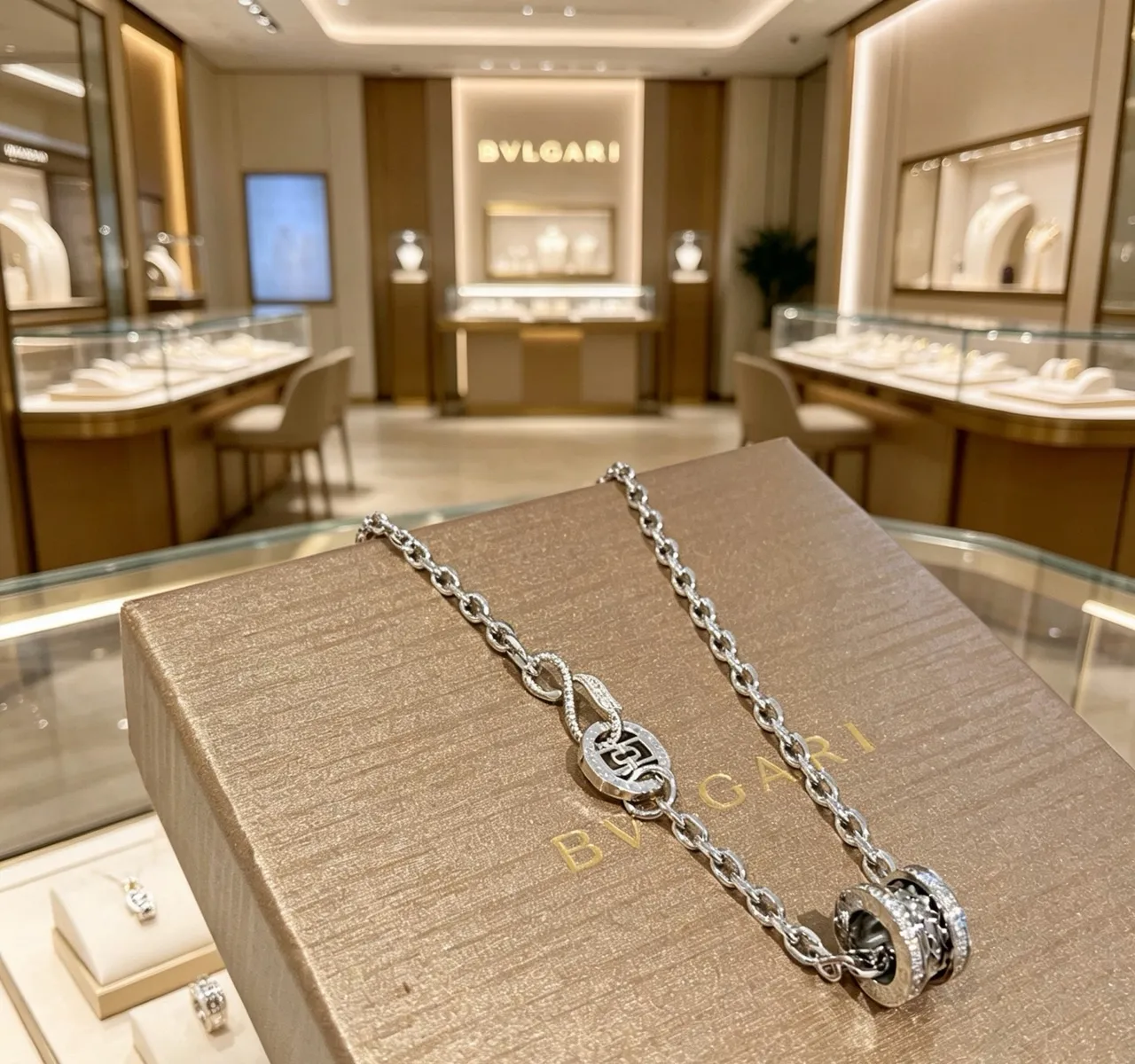 Bvlgari Silver White Chunky Curb Chain Pavé-Set Diamond Bands Necklace 3
