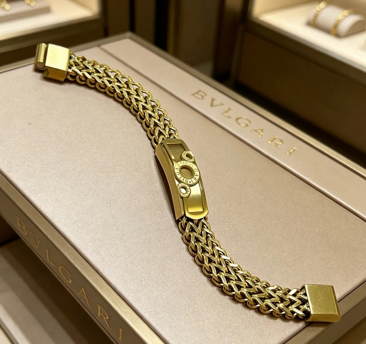 Bvlgari Woven Chain Gold-Tone Bracelet 6