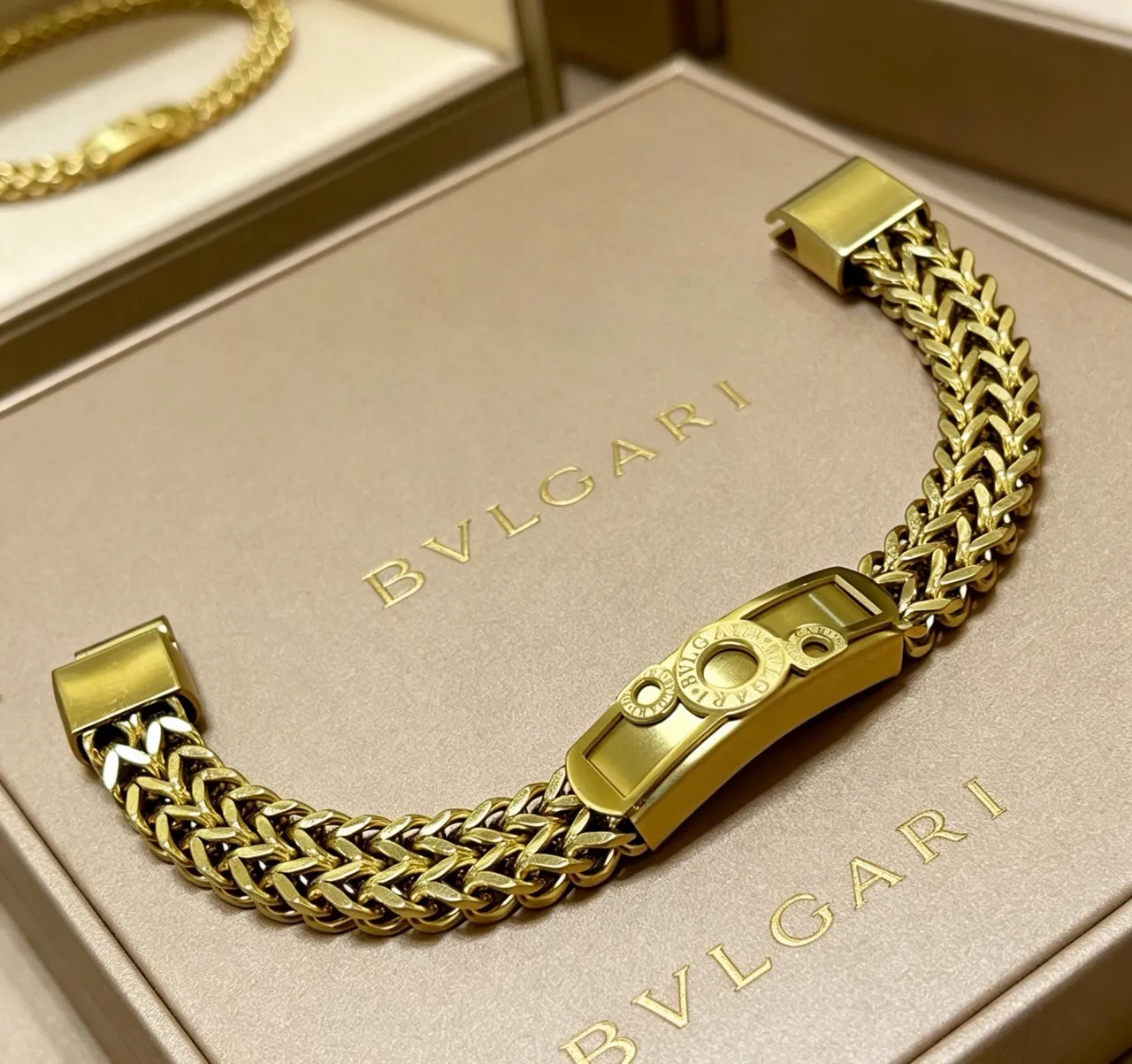 Bvlgari Woven Chain Gold-Tone Bracelet 7