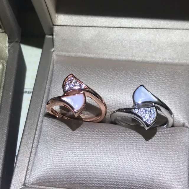 আংটি Cartier সাদা সোনা অসমমিত Double-Chevron প্যাভে-সেট হীরা 6