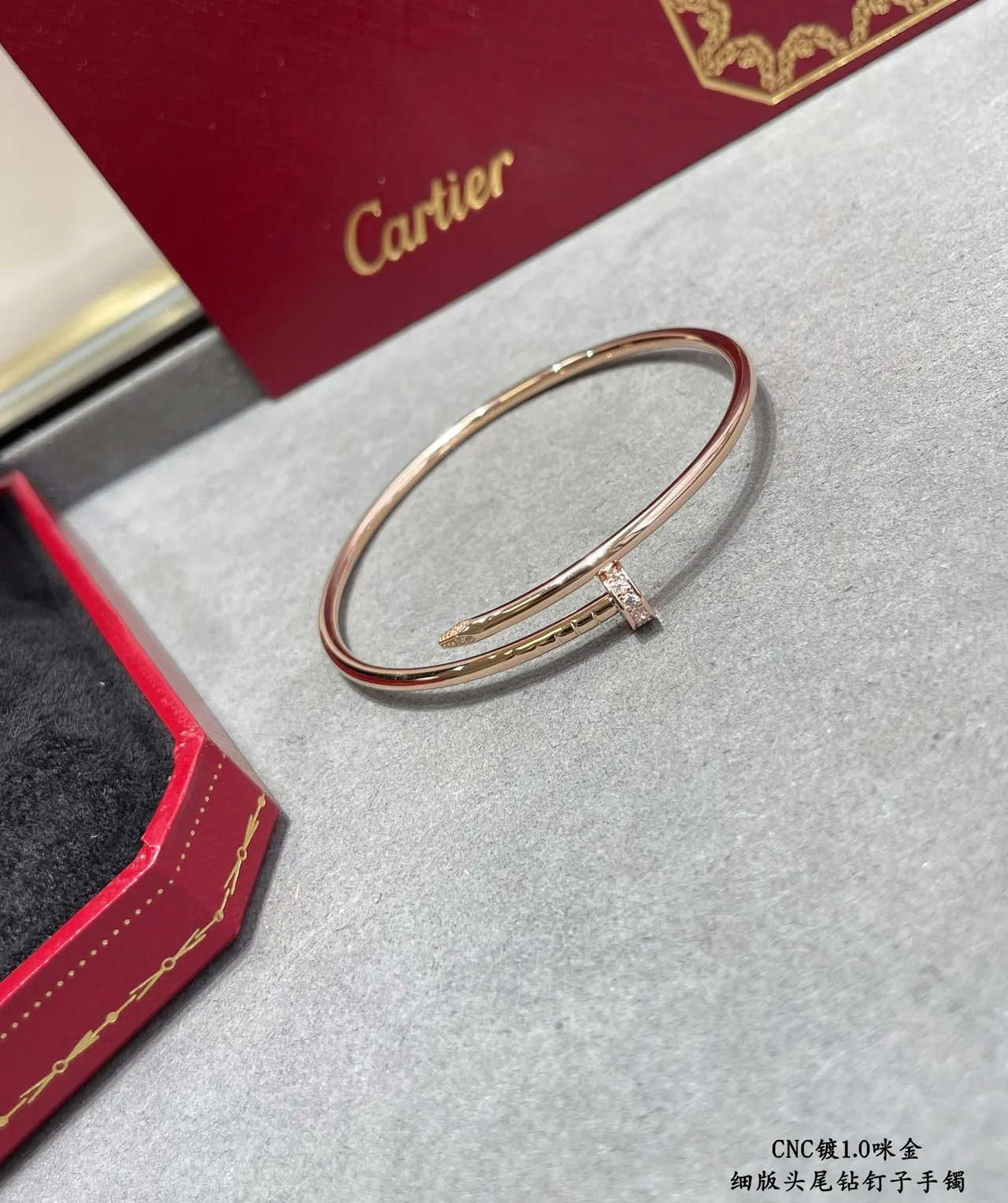 Cartier Juste un Clou Or et Argent Motif tête de clou Pavé-Set Diamants Bracelet 5
