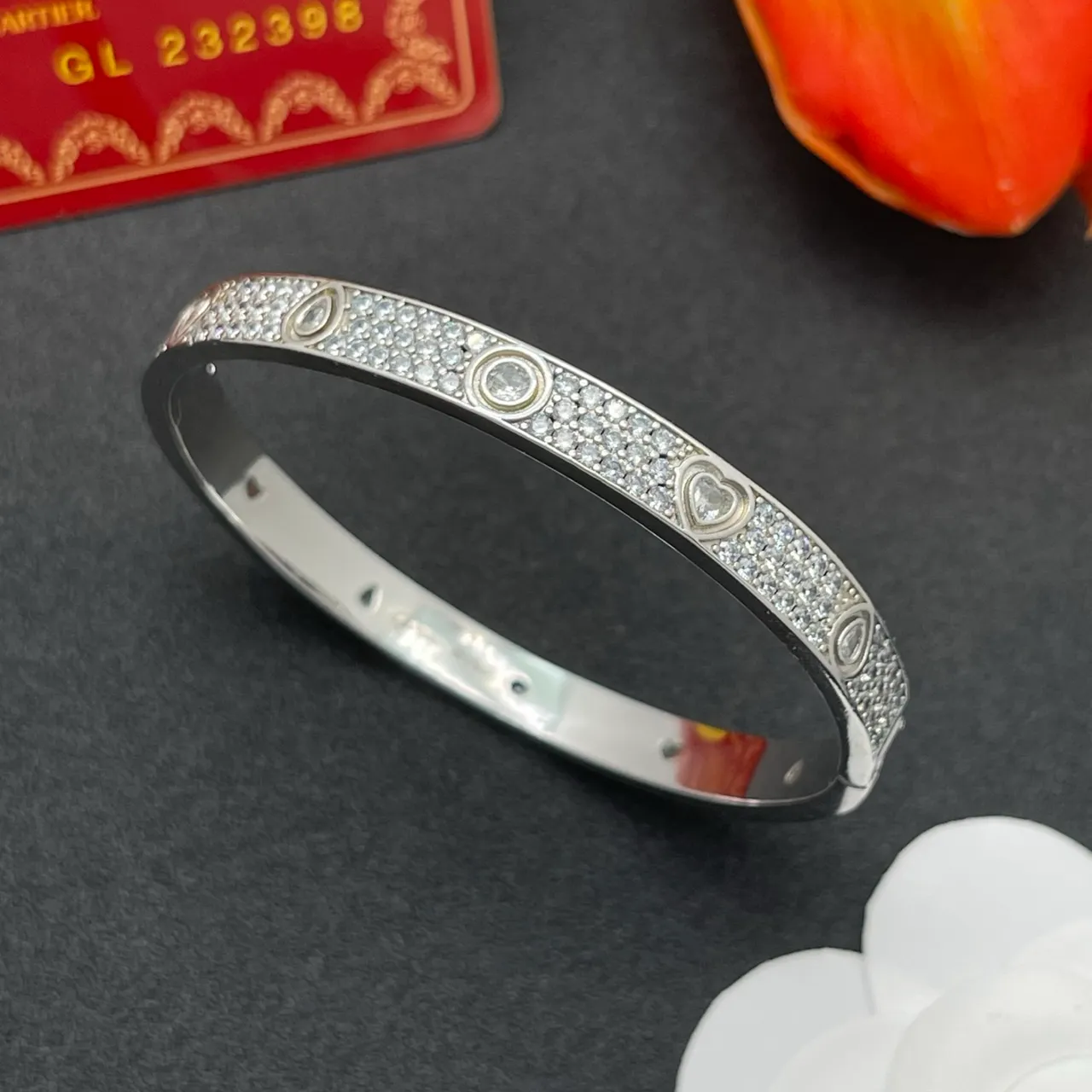 Cartier Juste un Clou Pavé Motif Bracelet Argent 6