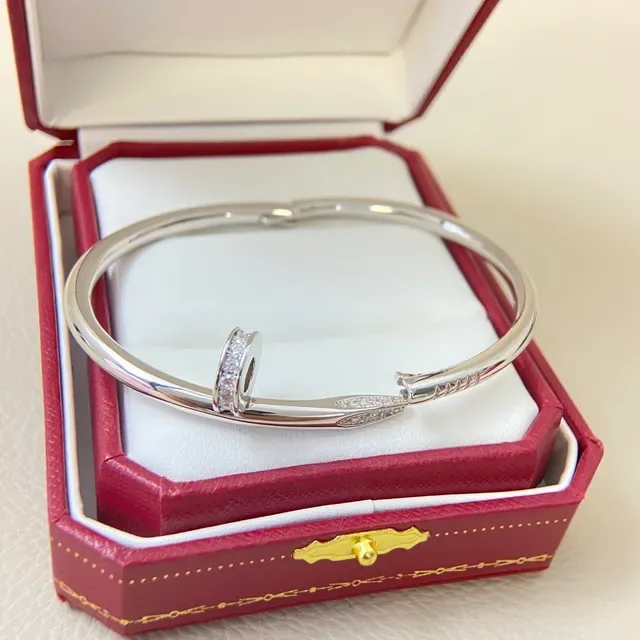 Cartier Juste un Clou Pavé-Set Nail Motif Pulseras 6