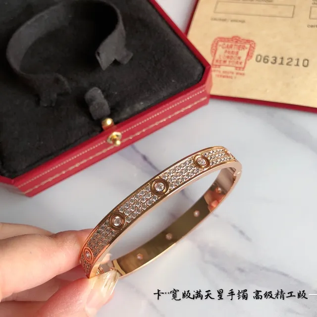 Cartier Juste un Clou Pavé-Set bracelet rigide 4