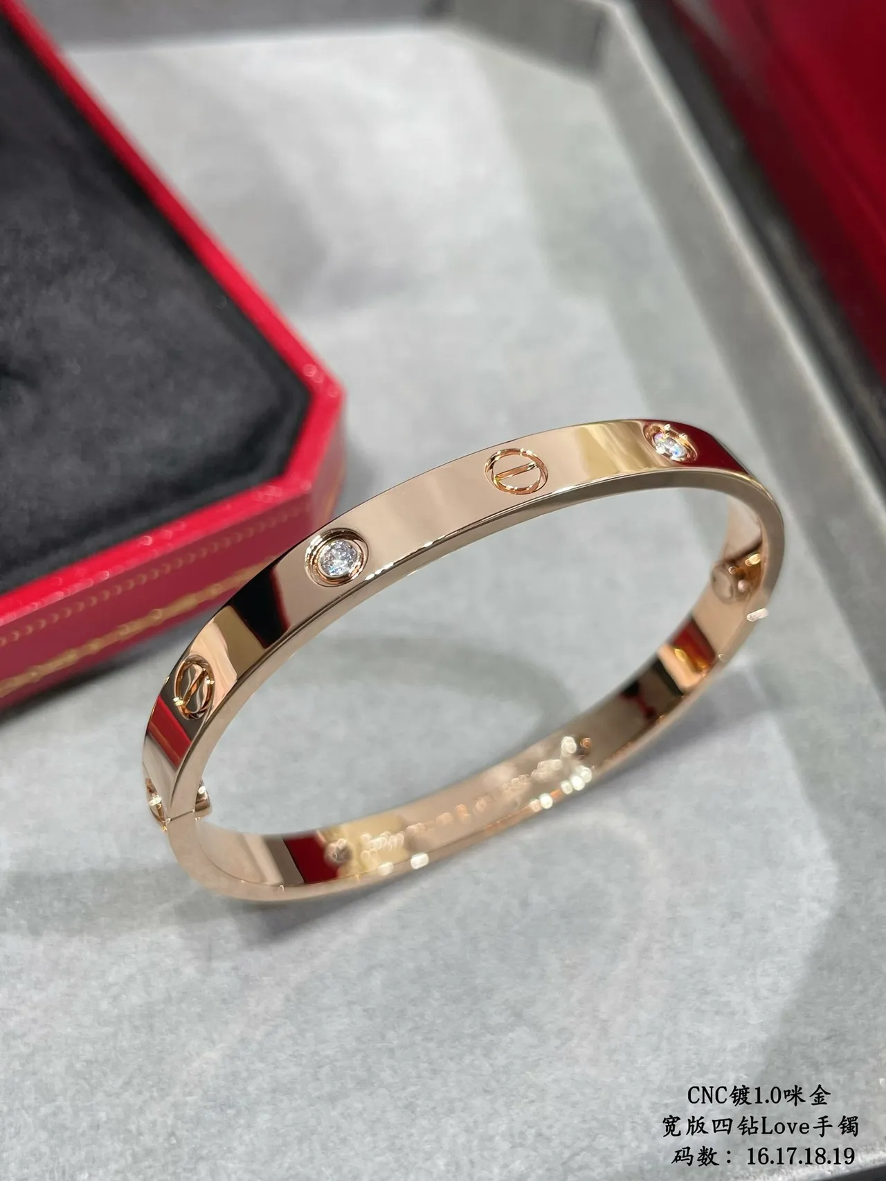 Cartier Love Brazalete Rígido Oro Plata Motivo de Tornillo 3