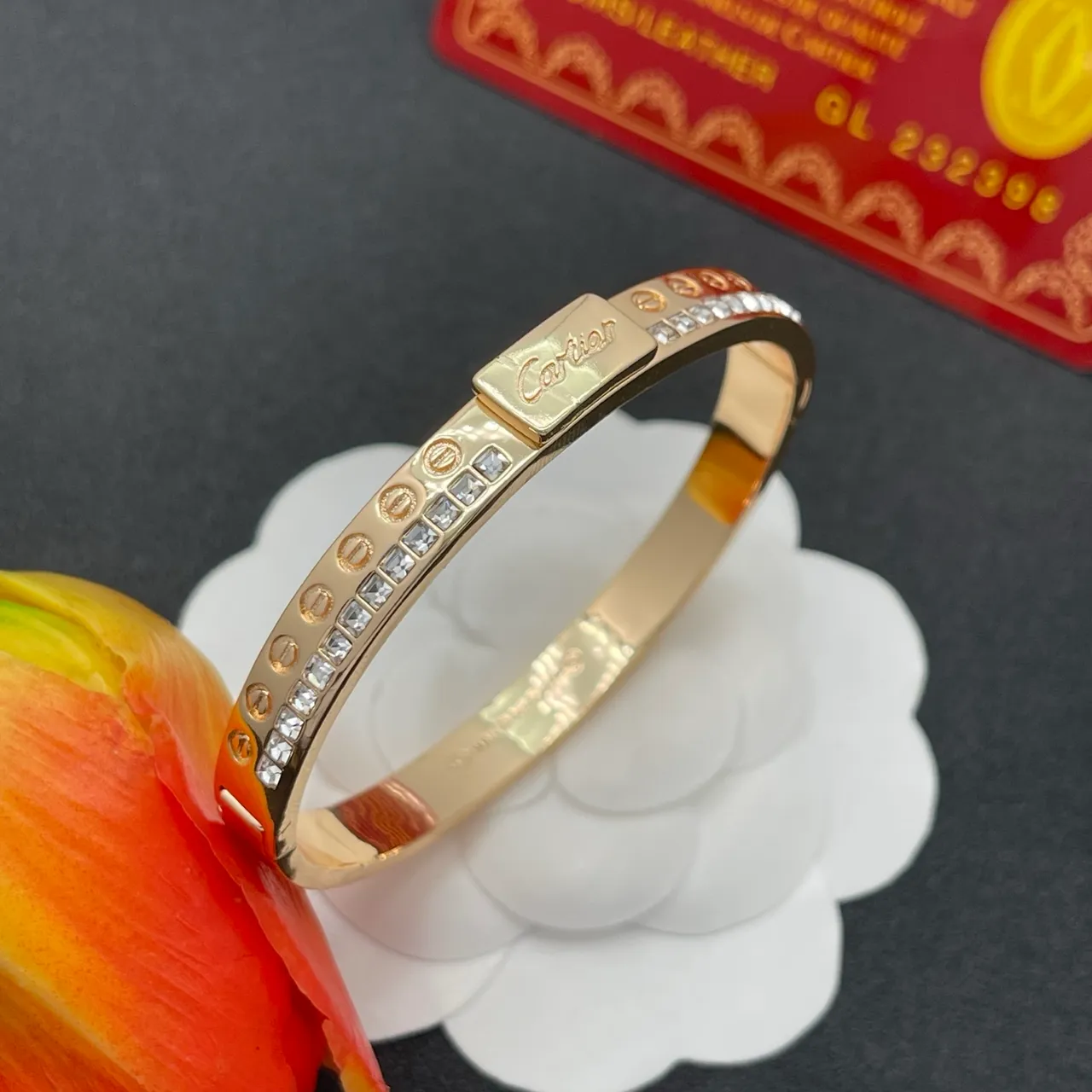 Pulseira Cartier Love de ouro transparente pavé de cristal 6