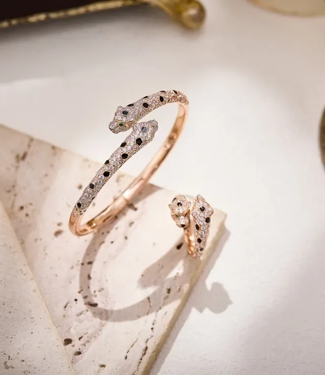 Cartier Panthère Double Panther Head Pavé Diamond Onyx Emerald Ring 3