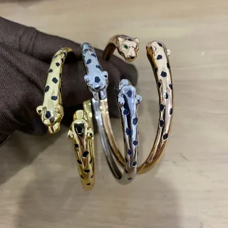Cartier Panthère Gold Black Panther Head Terminal Spotted Enamel Motif Bracelet
