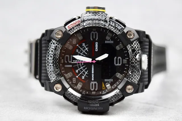 Casio G-Shock Mudmaster Quad Sensor Noir Fibre de Carbone Montre Sport 2