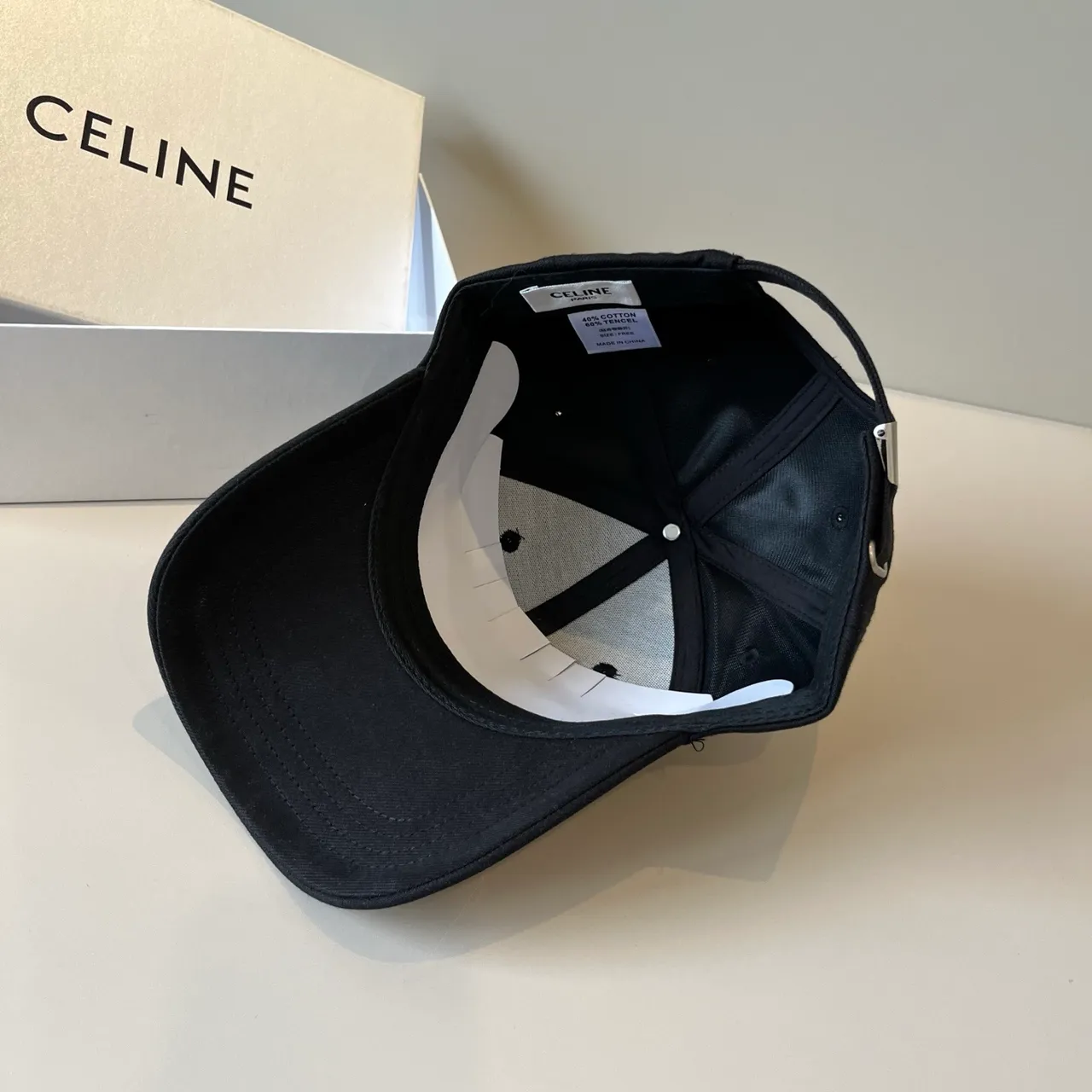 Celine Logo de Cristal Negro Gorra de Béisbol 3