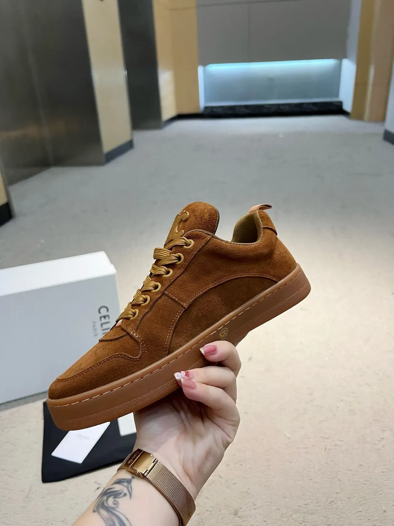 Celine Triomphe Sneakers Lifestyle Marron Suède 5