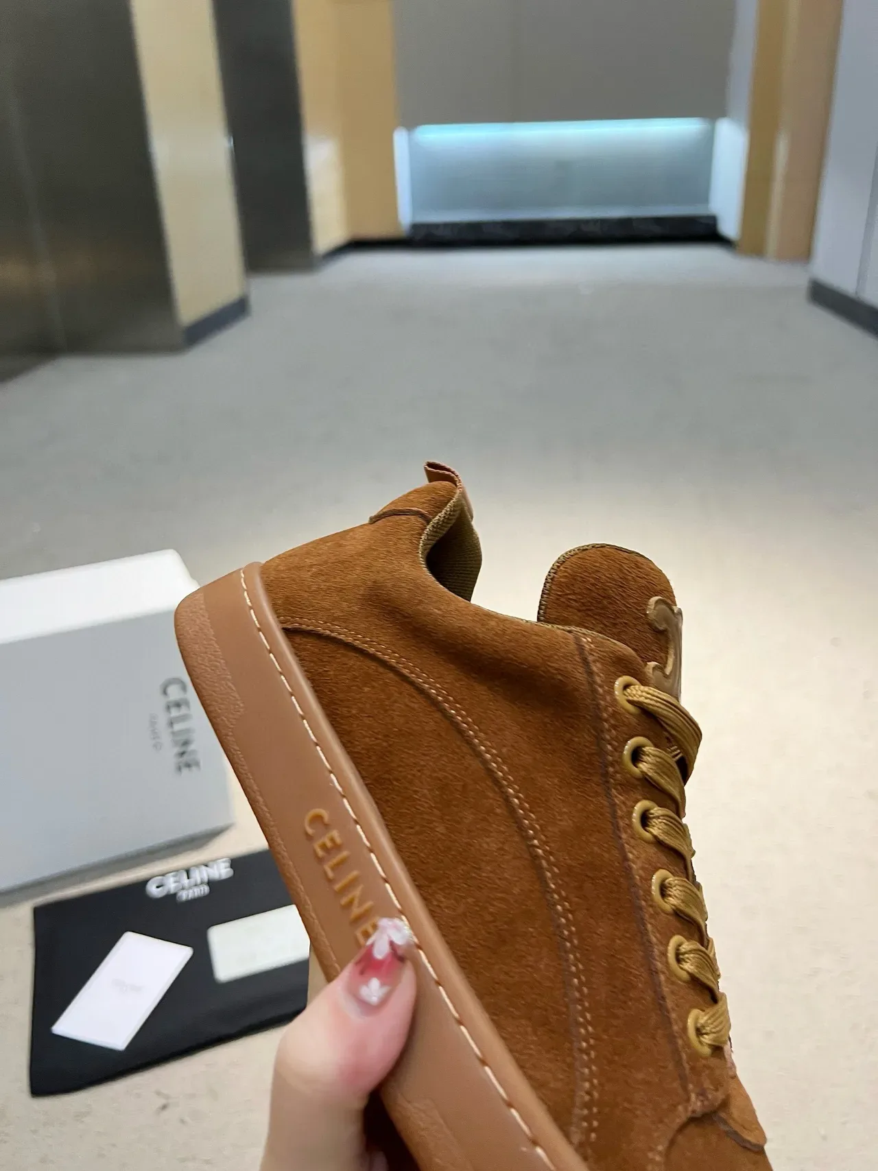 Celine Triomphe Sneakers Lifestyle Marron Suède 6