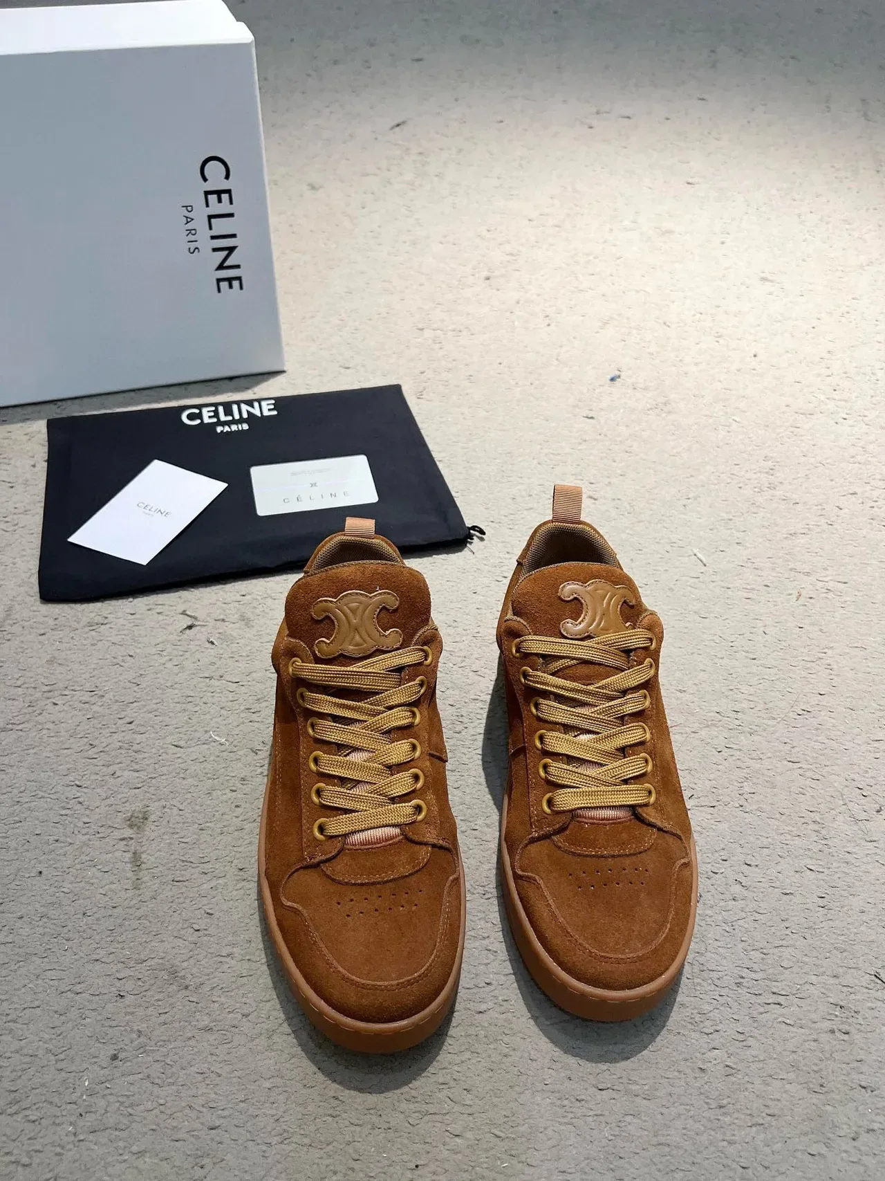 Celine Triomphe Sneakers Lifestyle Marron Suède 8