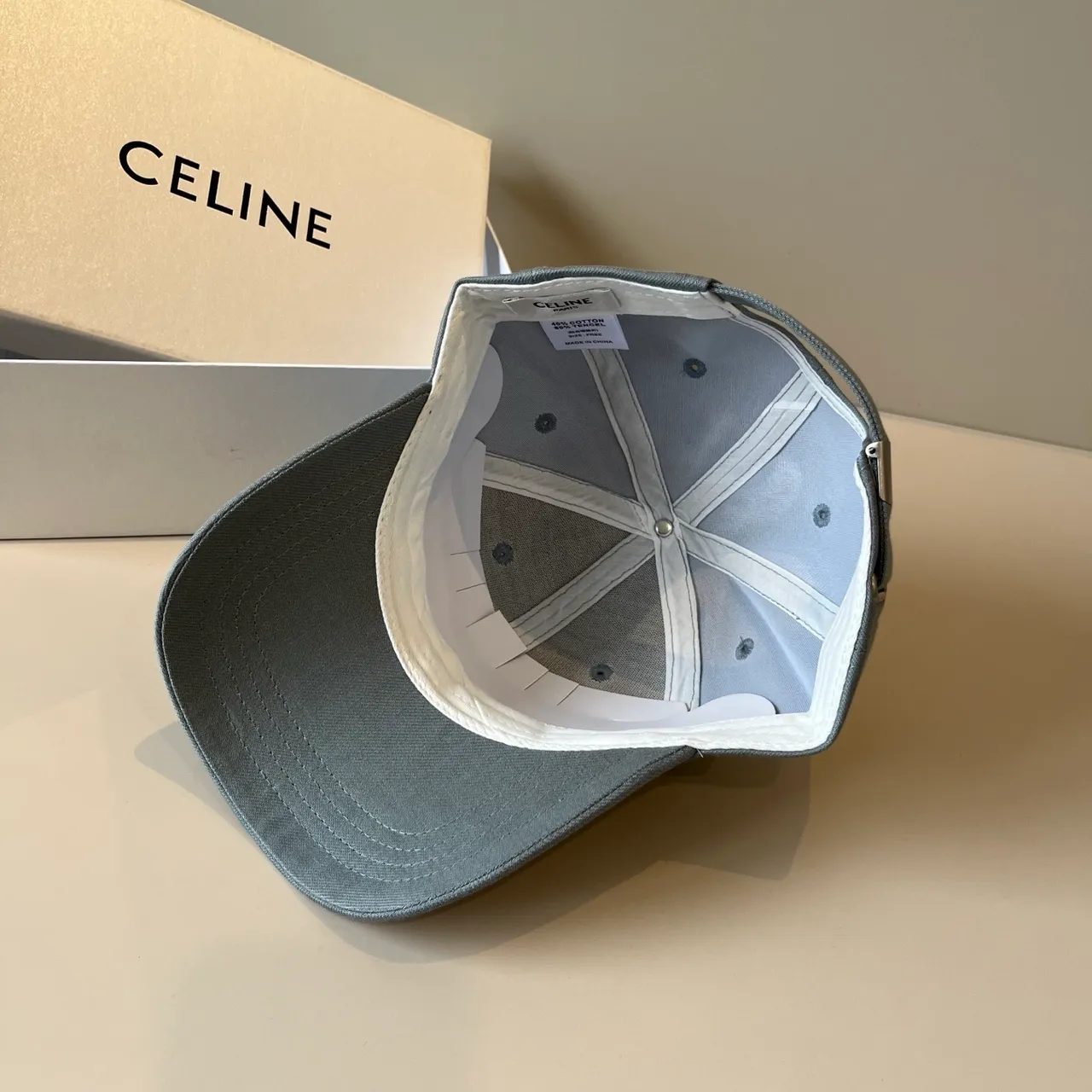 Celine Triomphe boné de beisebol cinza bordado 3