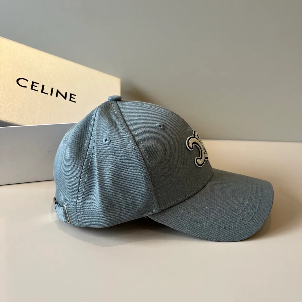 Celine Triomphe boné de beisebol cinza bordado 6