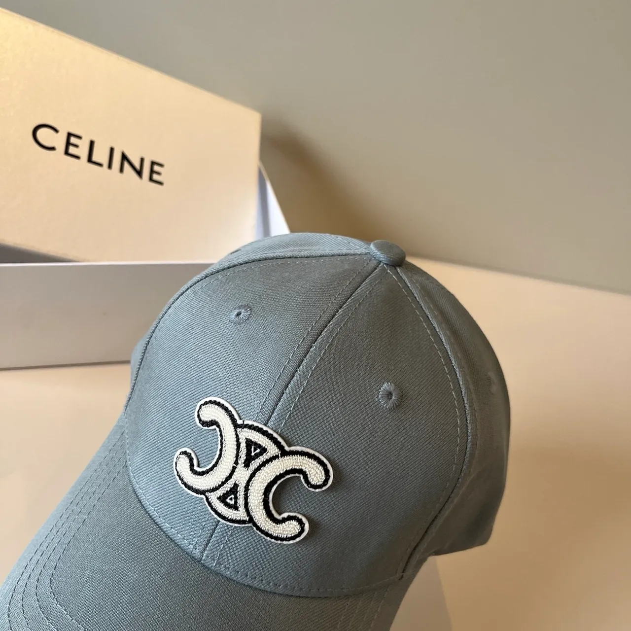 Celine Triomphe boné de beisebol cinza bordado 8