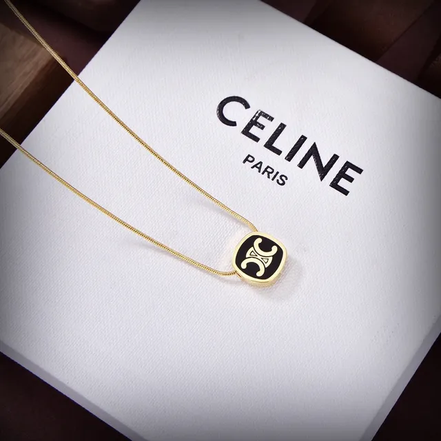 Celine Triomphe सोने की काली चेन अंडाकार Logo पेंडेंट हार 5
