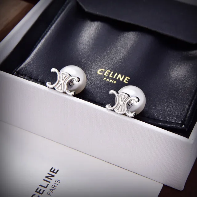 Celine Triomphe 珍珠耳钉 5