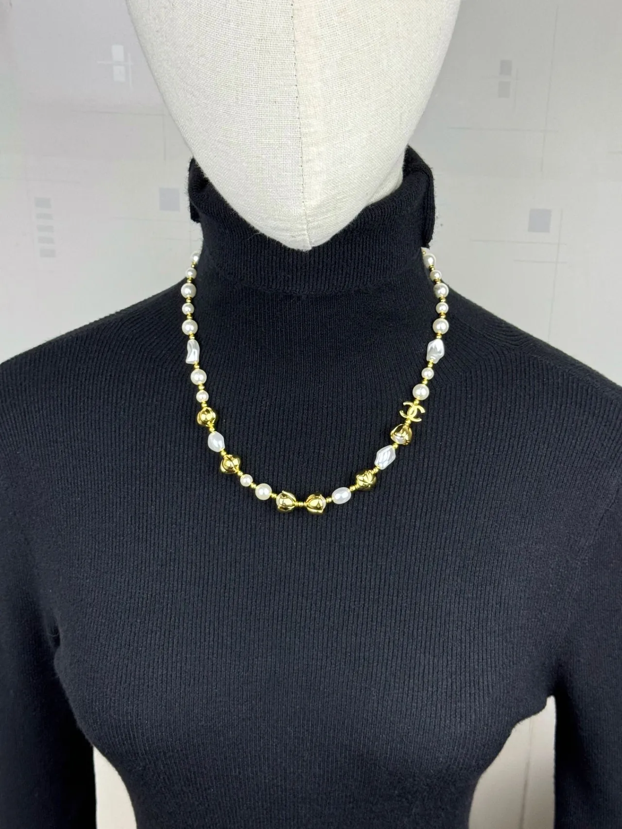 Chanel Camellia collier de perles chaîne en or blanc collier de perles cultivées 3