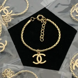 Chanel CC Logo إسورة ذهبية سلسلة حبلية متشابكة إسورة قلادة متشابكة