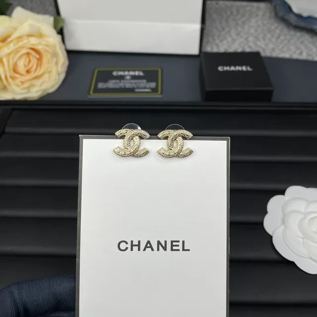 Chanel CC أقراط فضي أسود شعار Interlocking حافة خرز مزخرف 4