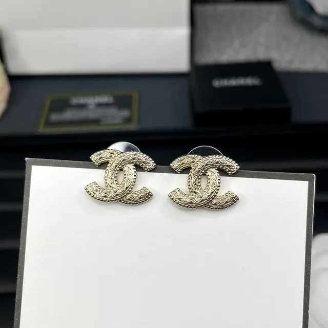 Chanel CC أقراط فضي أسود شعار Interlocking حافة خرز مزخرف 5