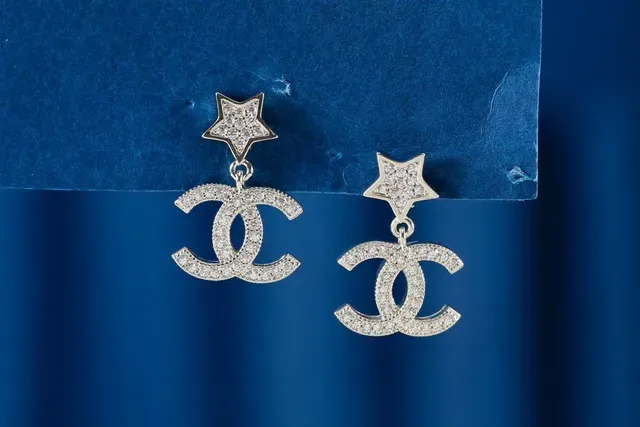 Chanel CC Star Boucles d'Oreilles à Cristal Pavé 4