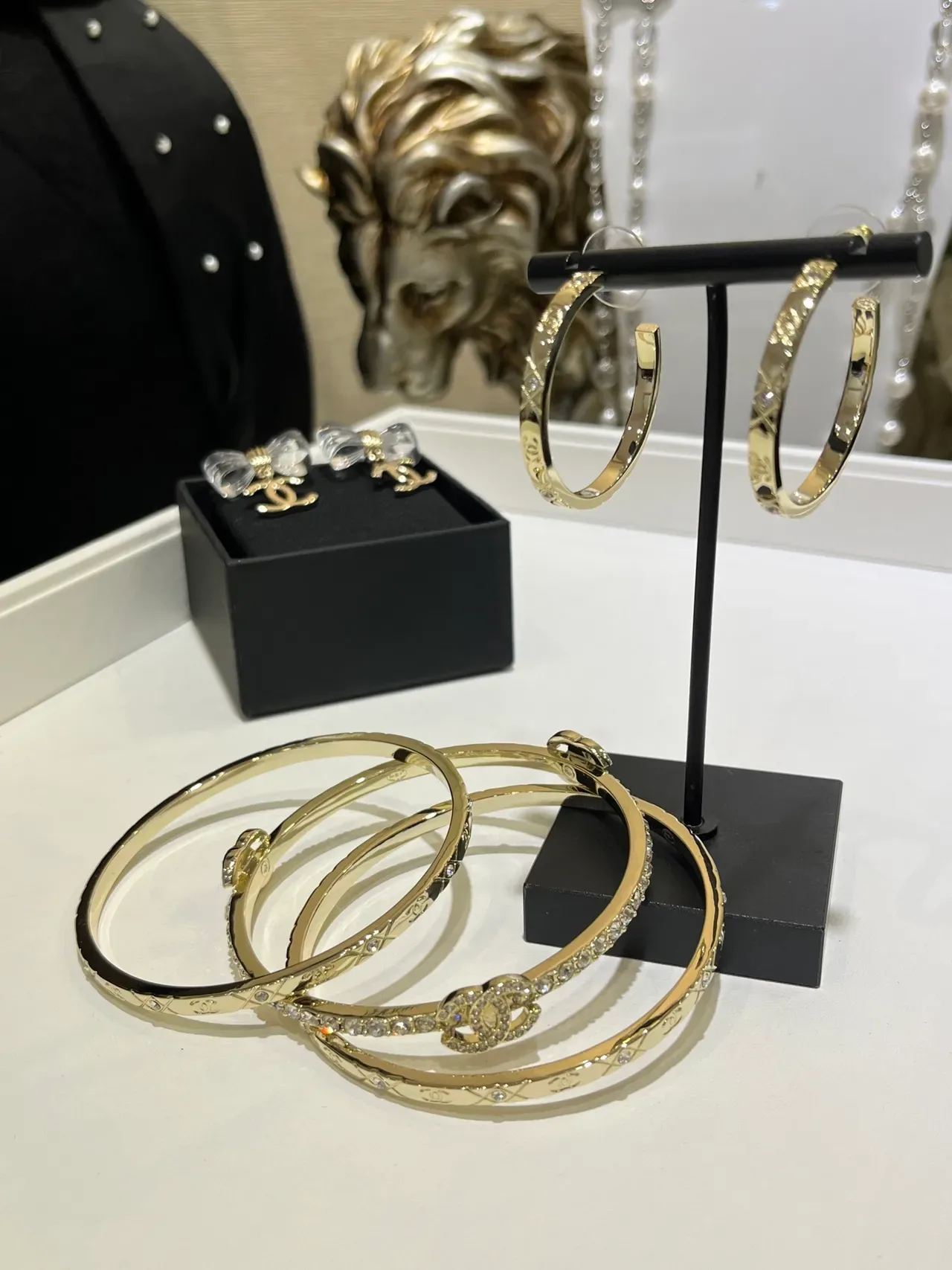 Chanel Coco Crush Gold Transparent Crystal-Embellished Bracelet 6