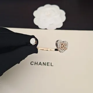 Chanel 金色 白色 心形 Pavé-Crystal 手链
