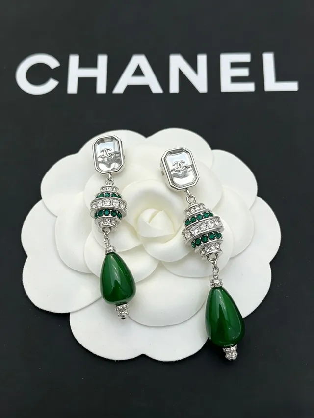 Chanel Boucles d'Oreilles Vertes et Cristal Goutte 5