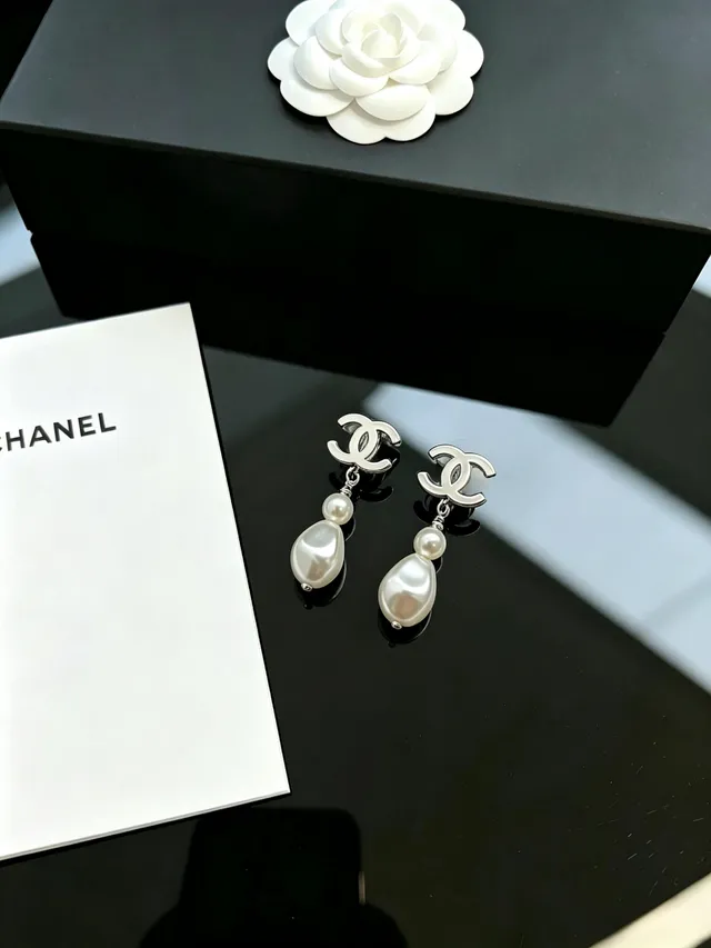 Chanel Interlocking CC Boucles d'Oreilles Double Perle Pendantes 3