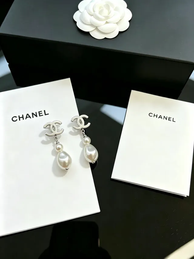 Chanel Interlocking CC Boucles d'Oreilles Double Perle Pendantes 4