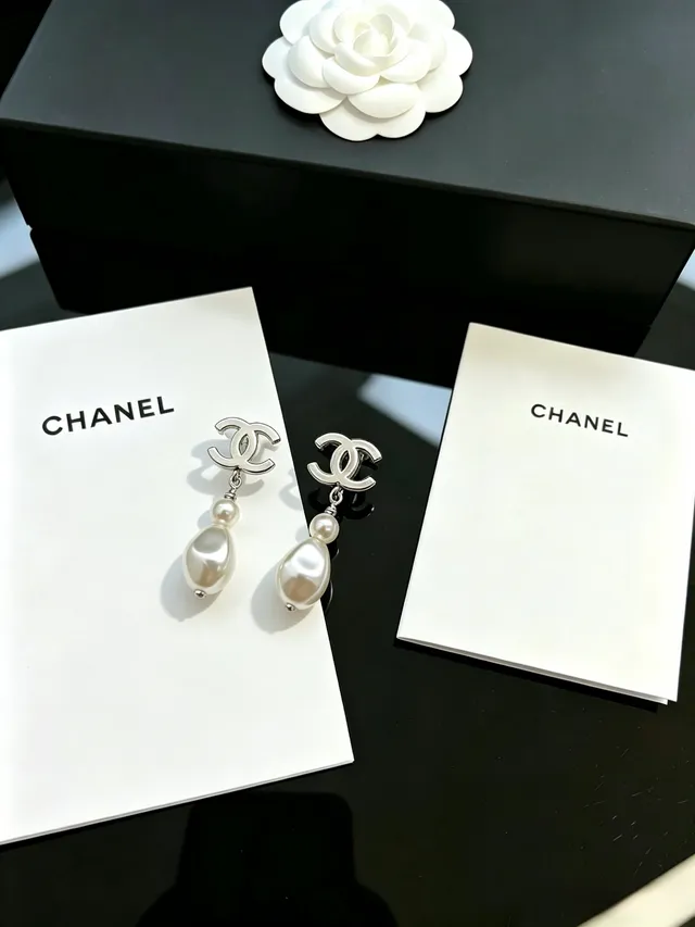 Chanel Interlocking CC Boucles d'Oreilles Double Perle Pendantes 5
