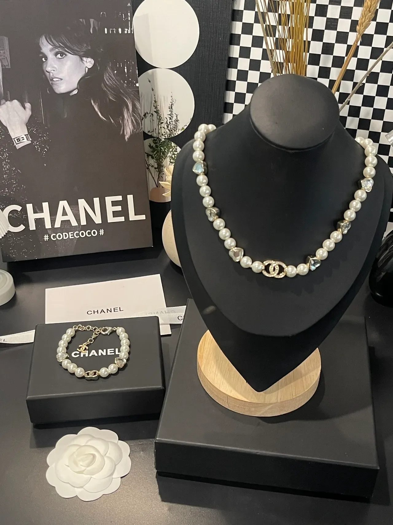 Chanel Pearl and Crystal CC Logo Necklace 10