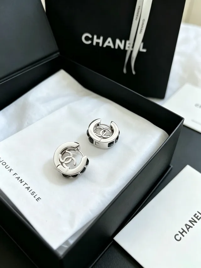 Chanel Boucles d'oreilles Argent Noir Créole à Bisagra Pierres Facettées 6