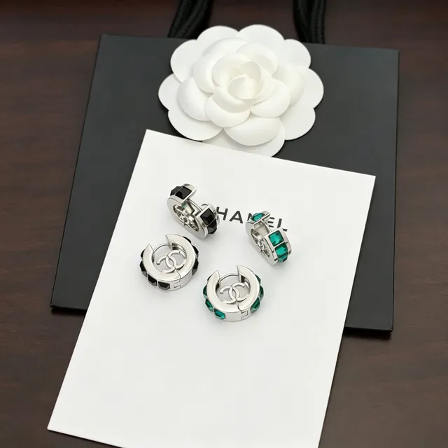 Chanel Boucles d'oreilles Argent Noir Créole à Bisagra Pierres Facettées 8